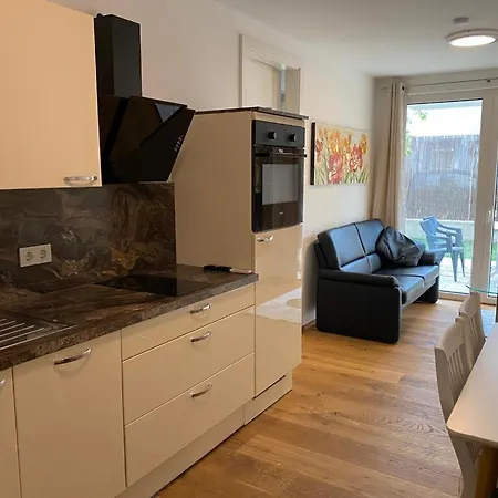 Modern Apartment With Garden Near City Center Vienna Esterno foto