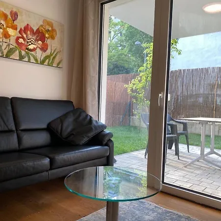 Modern Apartment With Garden Near City Center Vienna Esterno foto